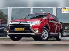 Mitsubishi Outlander - 2.0i Business Edition 1e Eigenaar Automaat Navigatie Camera