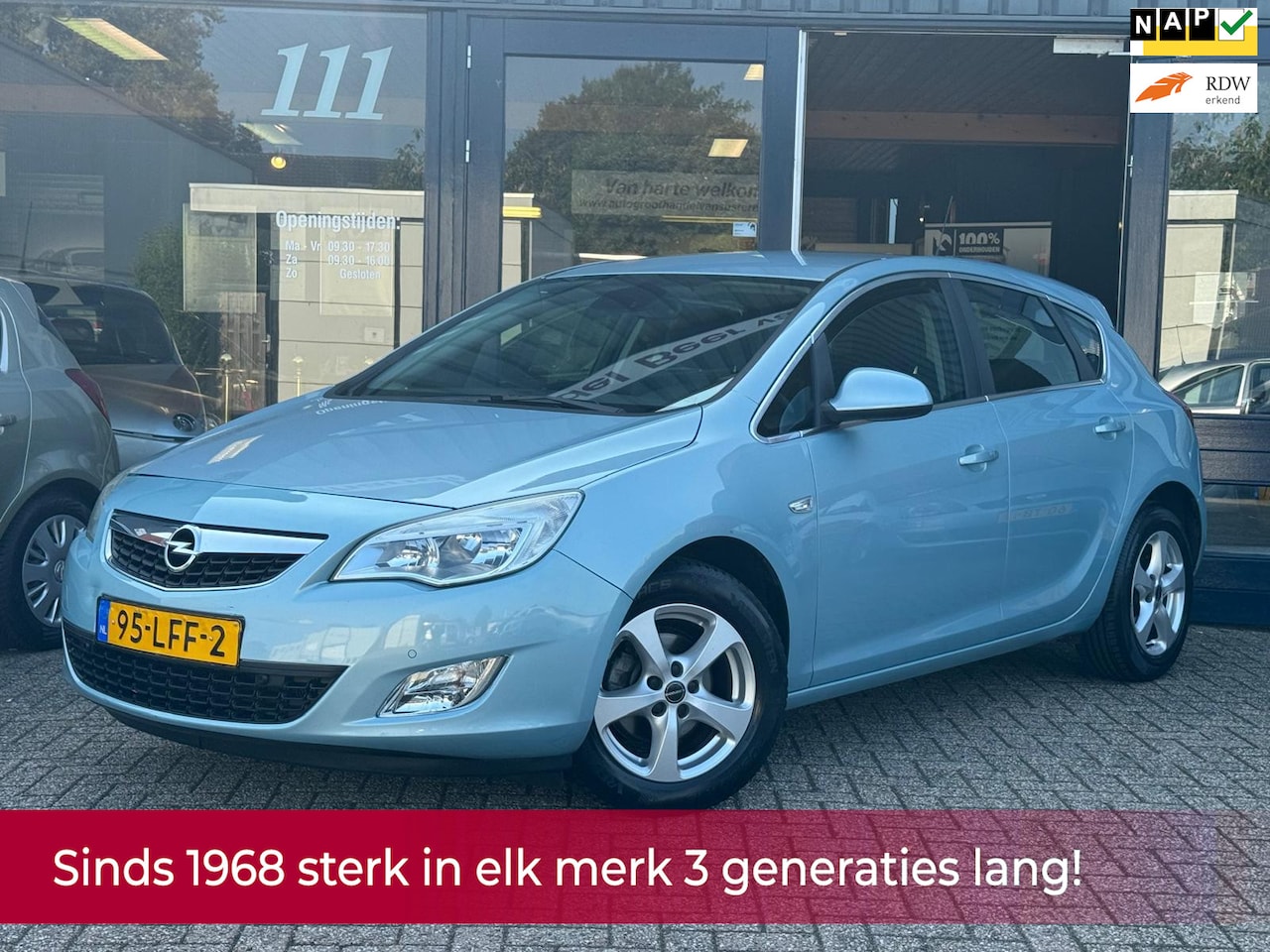 Opel Astra - 1.6 Cosmo AUTOMAAT! NL AUTO NAP! Airco l Cruise l PDC V+A l Trekhaak l MTF-stuur l LM velg - AutoWereld.nl