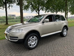 Volkswagen Touareg - 3.2 V6