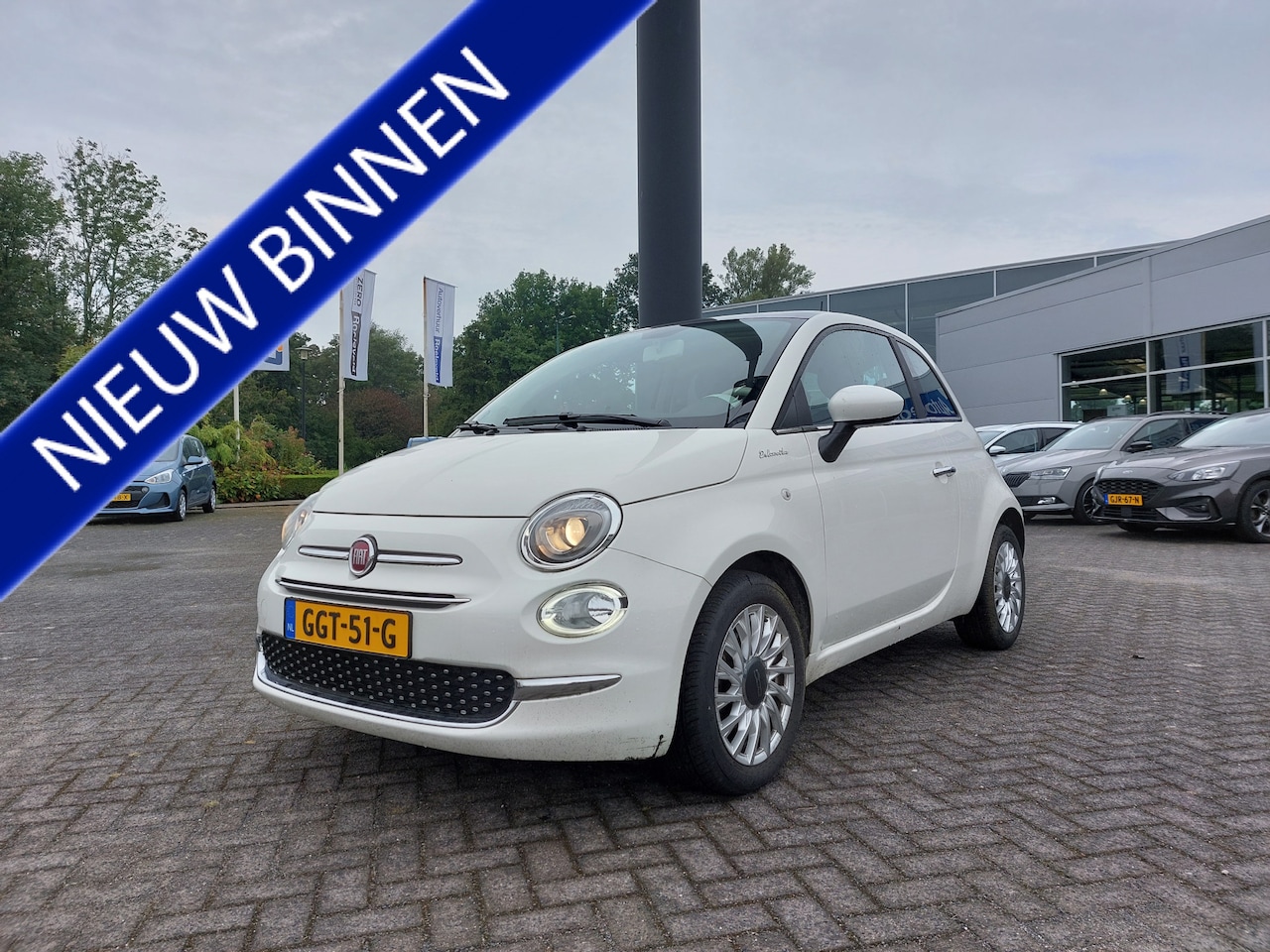 Fiat 500 - 1.0 Hybrid 70pk Dolcevita | Apple Carplay + Android Auto | Clima | Cruise | Panoramadak | - AutoWereld.nl