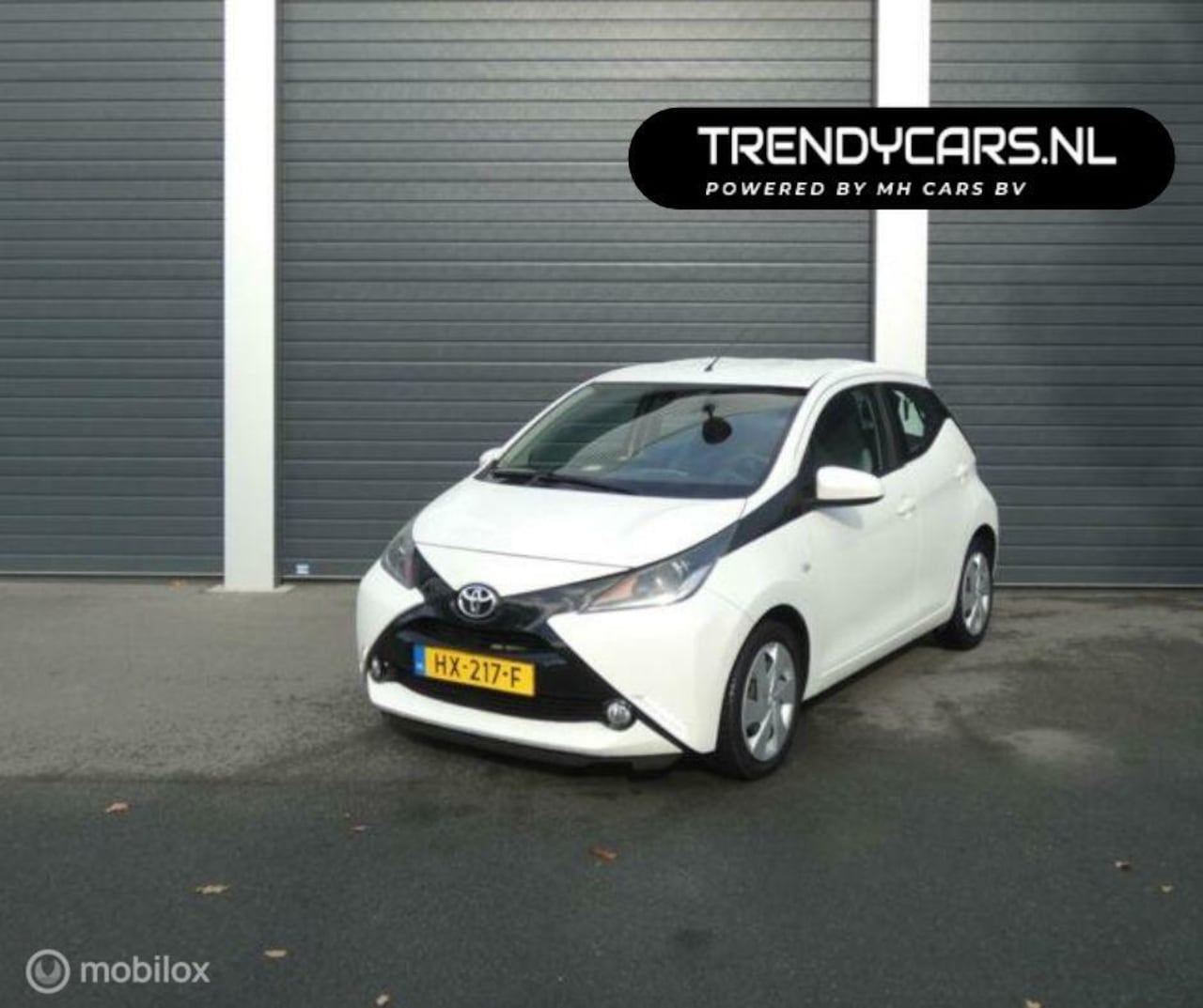 Toyota Aygo - 1.0 VVT-i x-play 1.0 VVT-i x-play - AutoWereld.nl