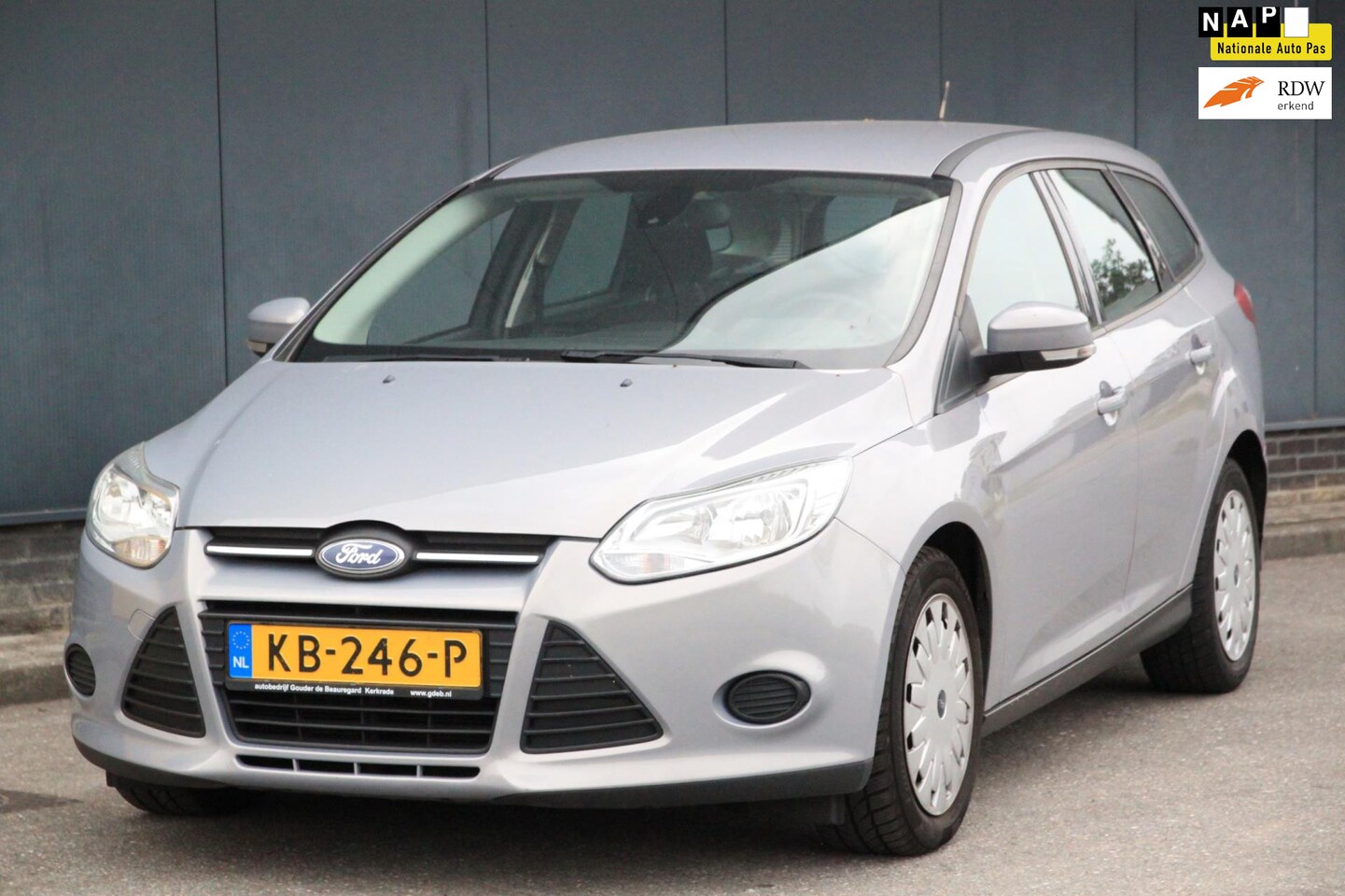 Ford Focus Wagon - 1.6 TDCI Lease Trend Navigatie/Parkeersensor/Cruise - AutoWereld.nl