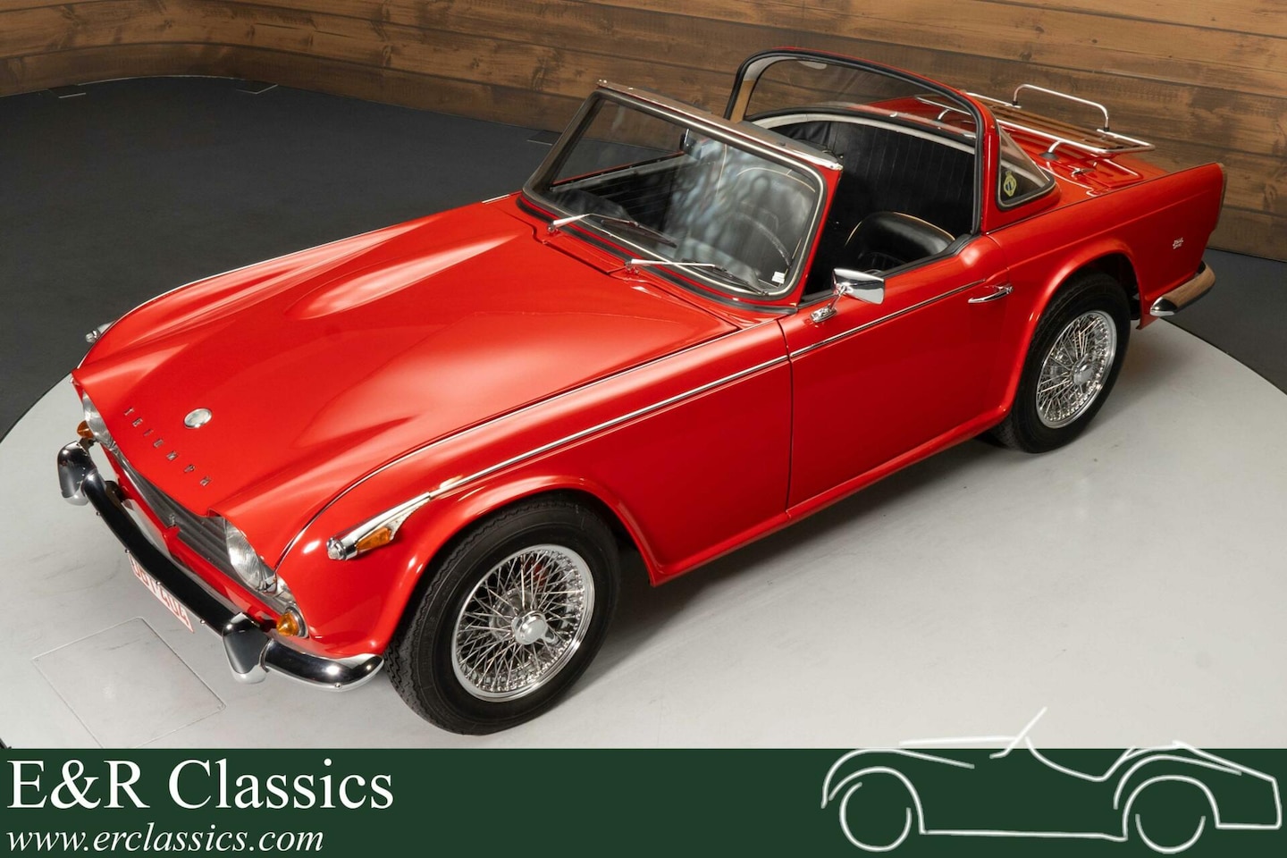 Triumph TR4 - A IRS | Surrey Top | Europese auto | 1965 - AutoWereld.nl