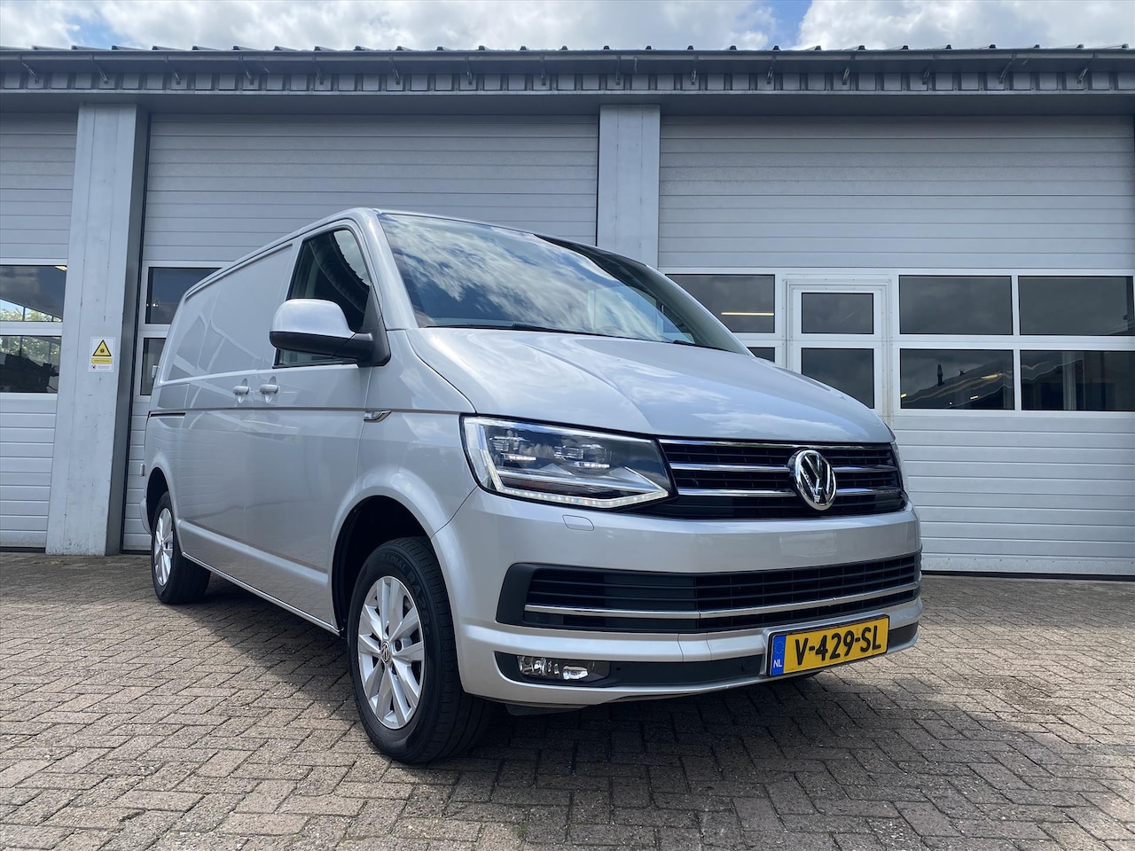 Volkswagen Transporter - DUBBELE SCHUIFDEUR 2.0 TDI 110KW - AutoWereld.nl