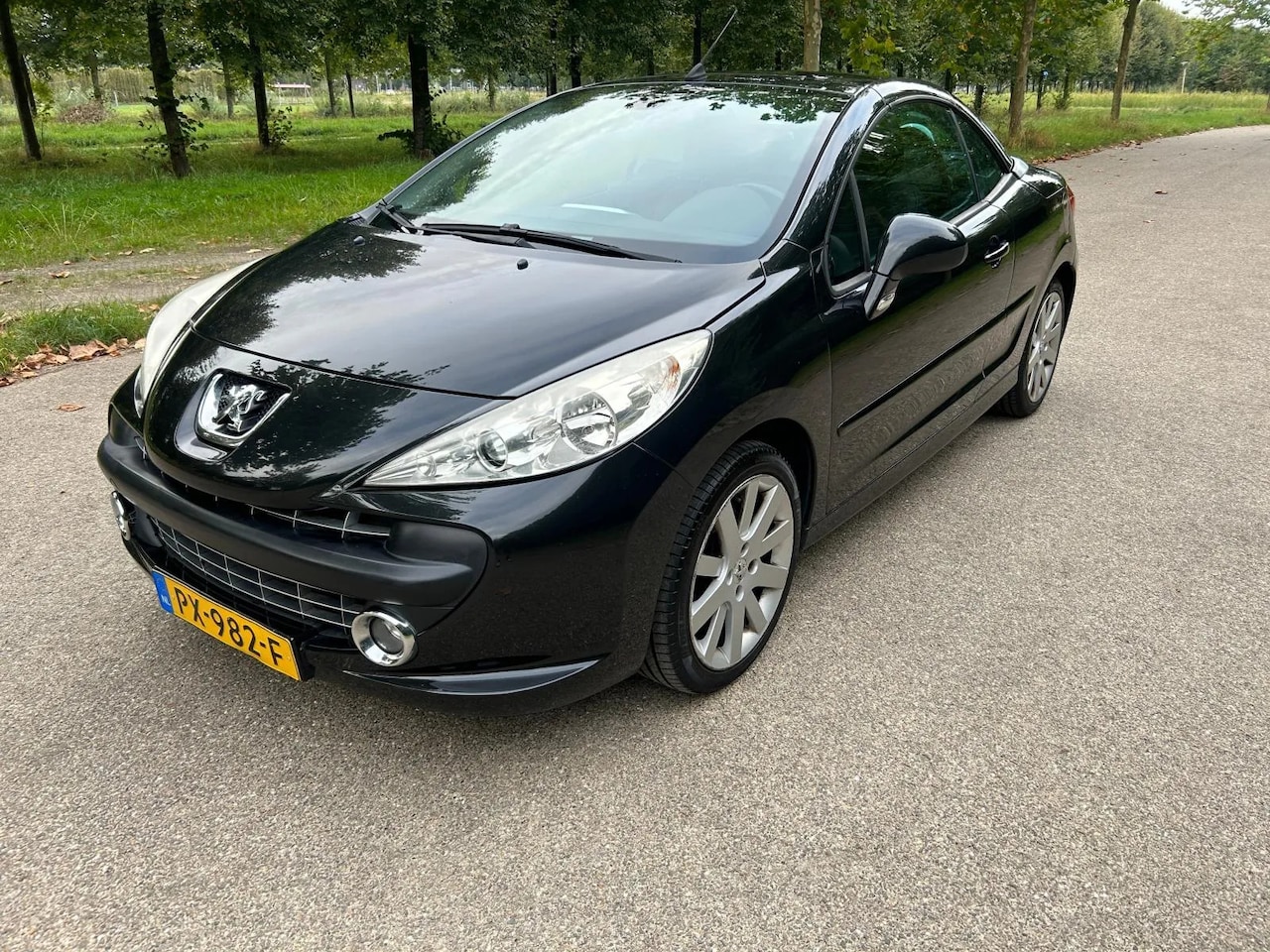 Peugeot 207 CC - 1.6 VTi Cabrio Nette auto - AutoWereld.nl