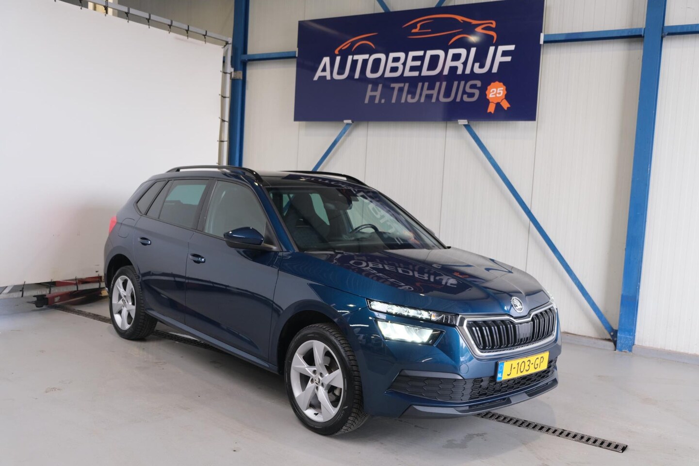 Skoda Kamiq - 1.5 TSI ACT Sport Business Automaat - N.A.P. Airco, Cruise, Navi, PDC, Panodak. - AutoWereld.nl