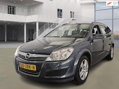 Opel Astra Wagon - 1.6 Essentia NAVI PSENSOR CRUISE TREKHAAK 2 X SLEUTELS