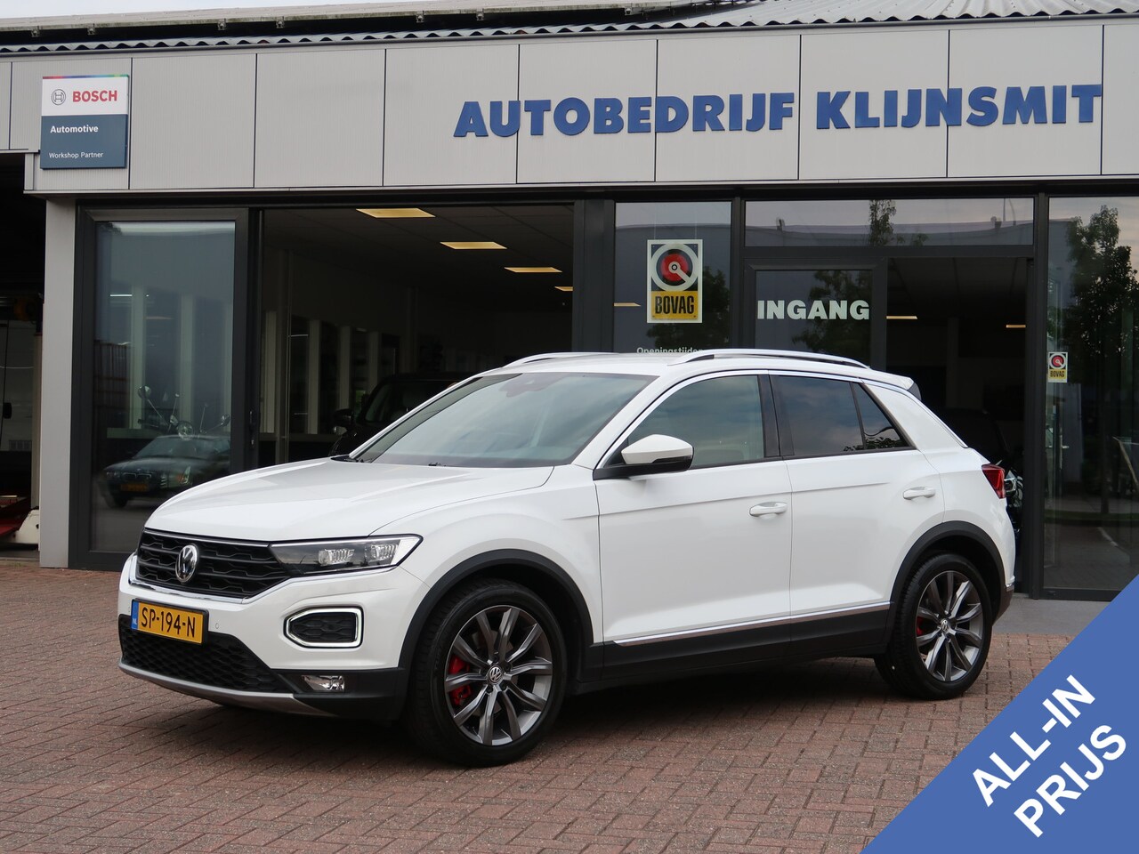 Volkswagen T-Roc - 2.0 TSI 4WD Sport | 18 inch | Stoel-Stuur Verw | Beats | - AutoWereld.nl