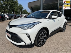 Toyota C-HR - 2.0 Hybrid 156 pk Team D, automaat, Navi, Apple carplay, etc