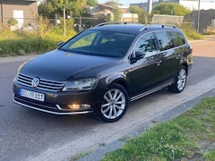 Volkswagen Passat Variant - 1.6 TDI High Executive Line BlueMotion