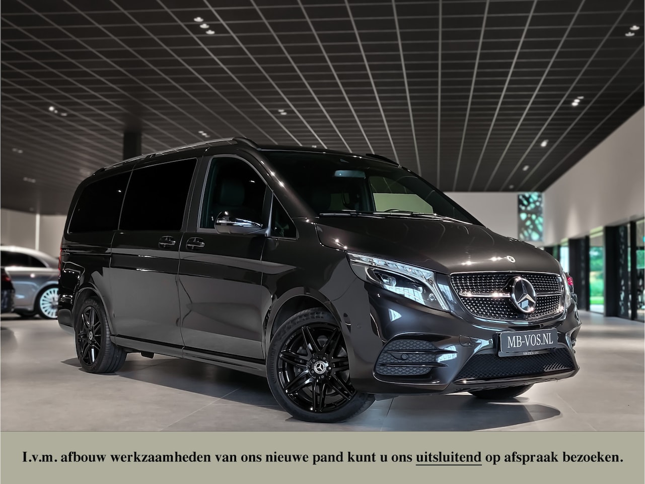 Mercedes-Benz V-klasse - 300d 4-M Lang AMG Avantgarde Edition Luchtvering|Panorama|Night - AutoWereld.nl