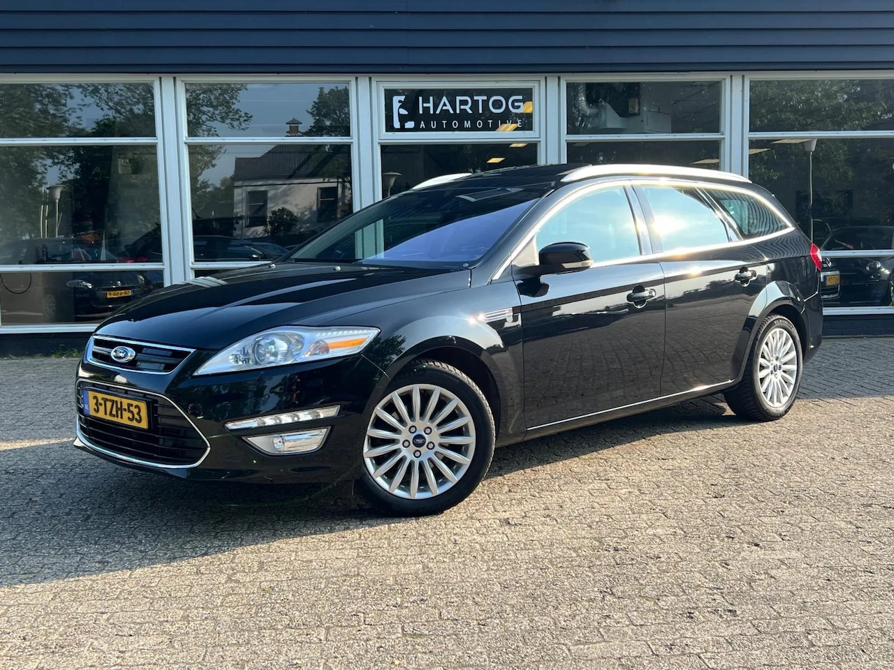 Ford Mondeo Wagon - 2.0 EcoBoost Platinum | Autm | 1/2 Leer | Navi | Keyless | - AutoWereld.nl