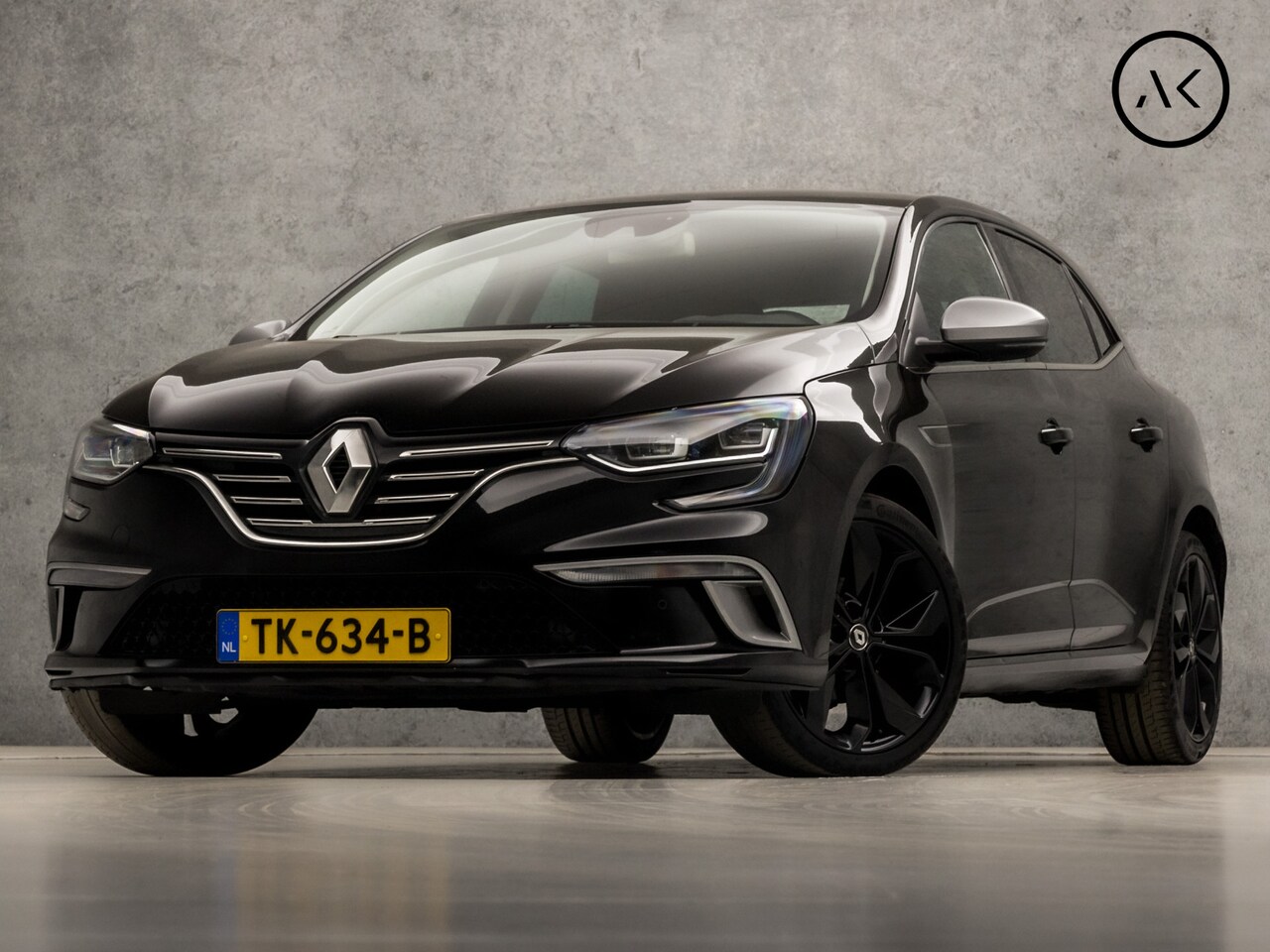 Renault Mégane - 1.2 TCe GT Line Sport Black Edition Automaat (APPLE CARPLAY, NAVIGATIE, SFEERVERLICHTING, - AutoWereld.nl