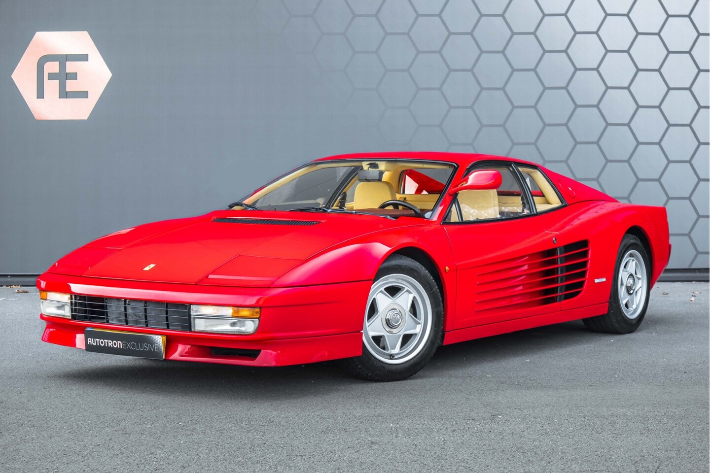 Ferrari Testarossa - V12 Monospecchio & Monodado V12 Monospecchio & Monodado - AutoWereld.nl