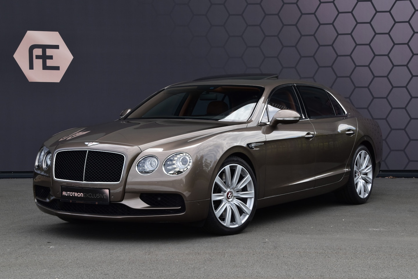 Bentley Flying Spur - 4.0 V8 S | 21" | DAK | STOELKOELING | MASSAGE V+A | DAB+ | ADAPTIVE CRUISE CONTROL | COMFO - AutoWereld.nl