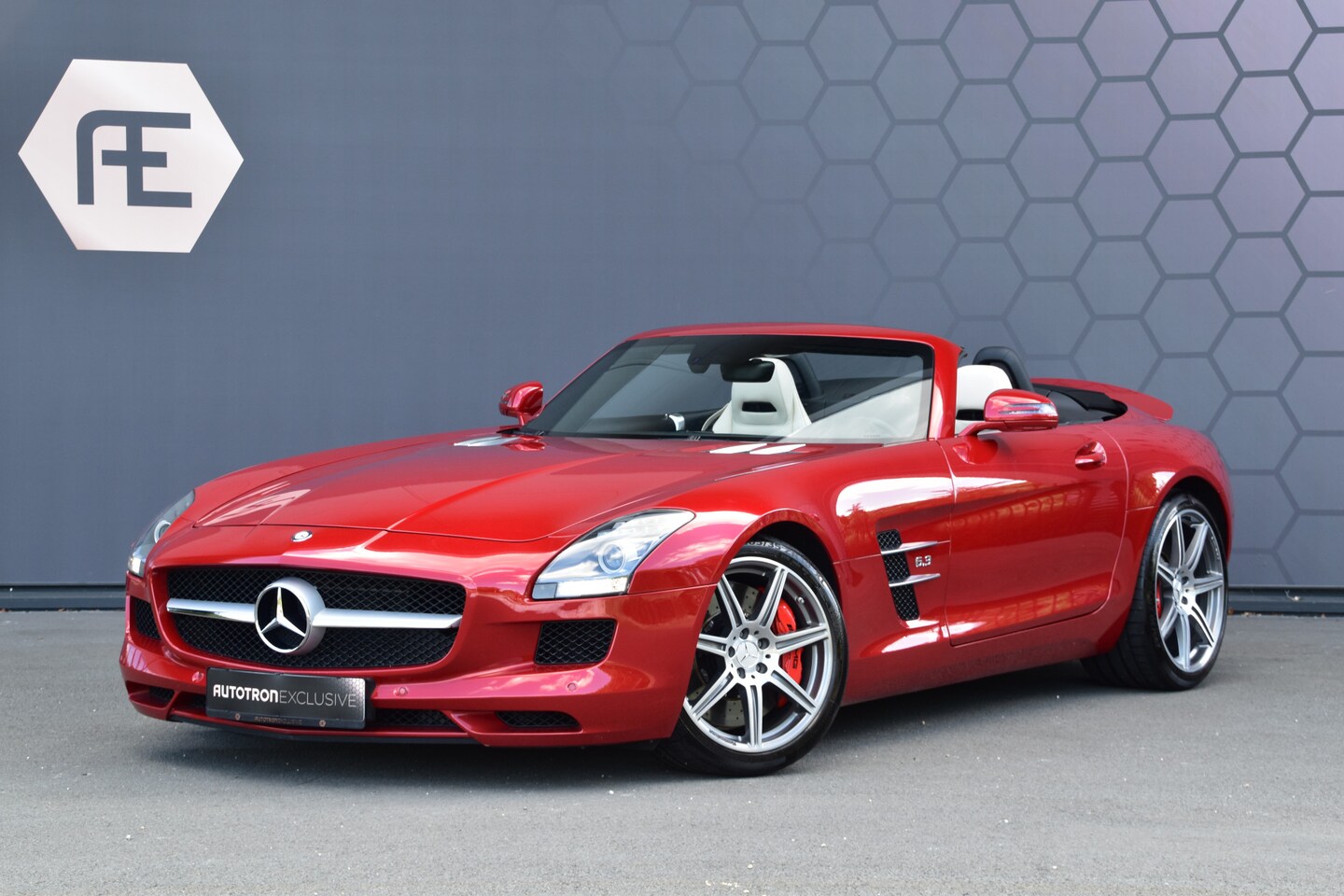 Mercedes-Benz SLS Roadster - 6.3 AMG | CARBON INTERIEUR | STOEL & NEKVERWARMING | - AutoWereld.nl