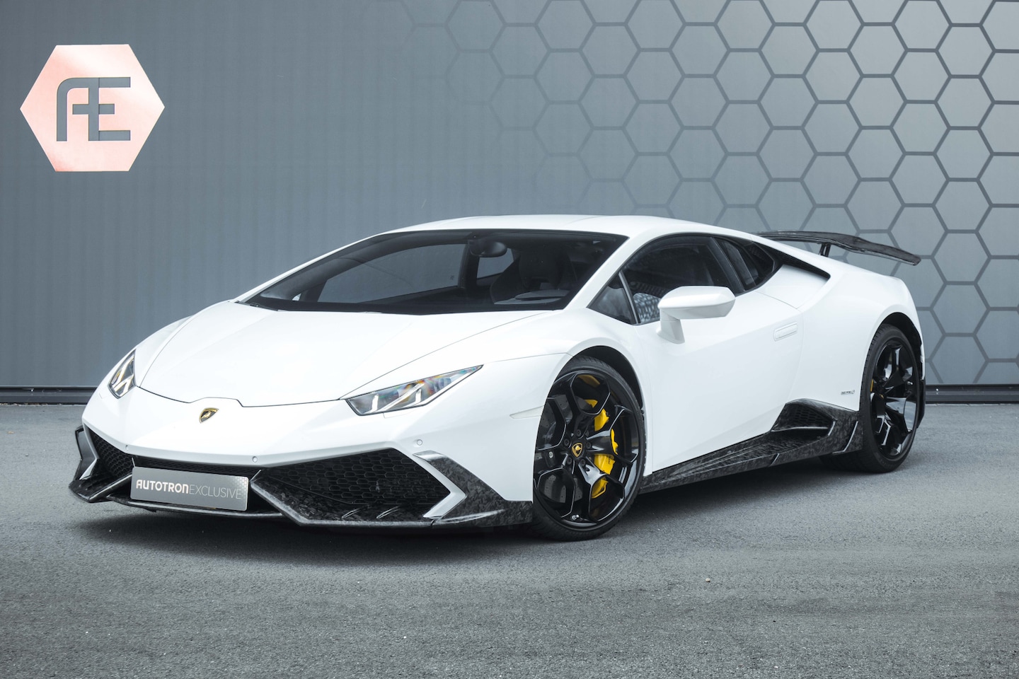 Lamborghini Huracán - LP610-4 5.2 V10 | FULL EXTERIOR CARBON PACK | ACHTERUITRIJCAMERA | KERAMISCH | LIFTING | B - AutoWereld.nl