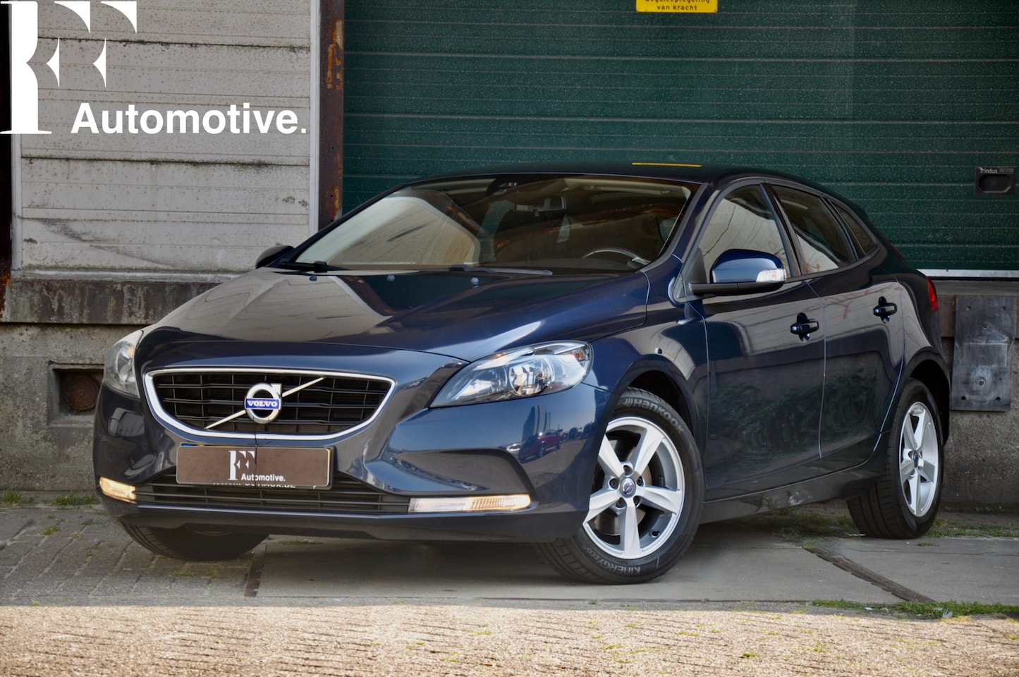 Volvo V40 - 1.6 T2 Momentum 1.6 T2 Momentum - AutoWereld.nl