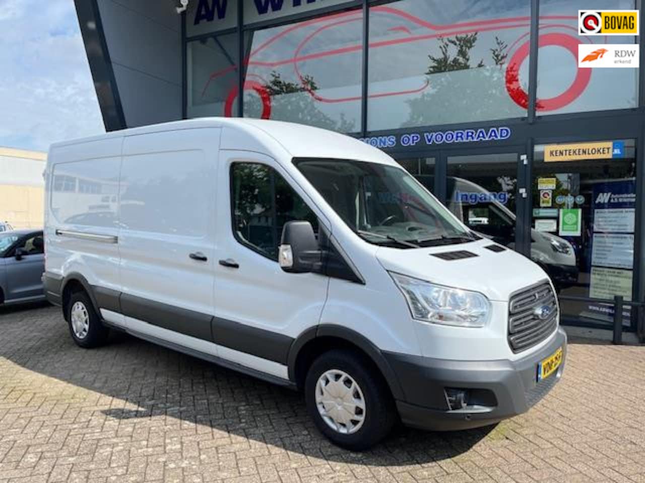 Ford Transit - 310 2.0 TDCI L3H2 Ambiente 310 2.0 TDCI L3H2 Ambiente - AutoWereld.nl