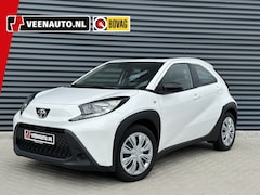 Toyota Aygo X - 1.0 VVT-i MT play Apple/Android/Camera