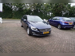 Volvo V60 - 1.6 T3 Summum TREKHAAK STOELVERWARMING NAVI