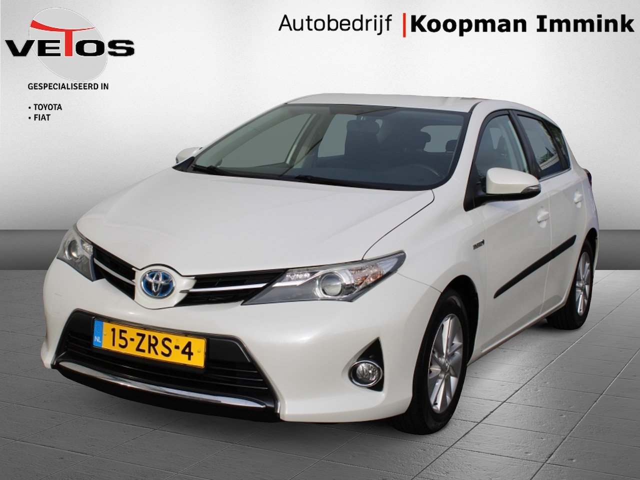 Toyota Auris - 1.8 Hybrid Aspiration + NAV + Trekhaak - AutoWereld.nl