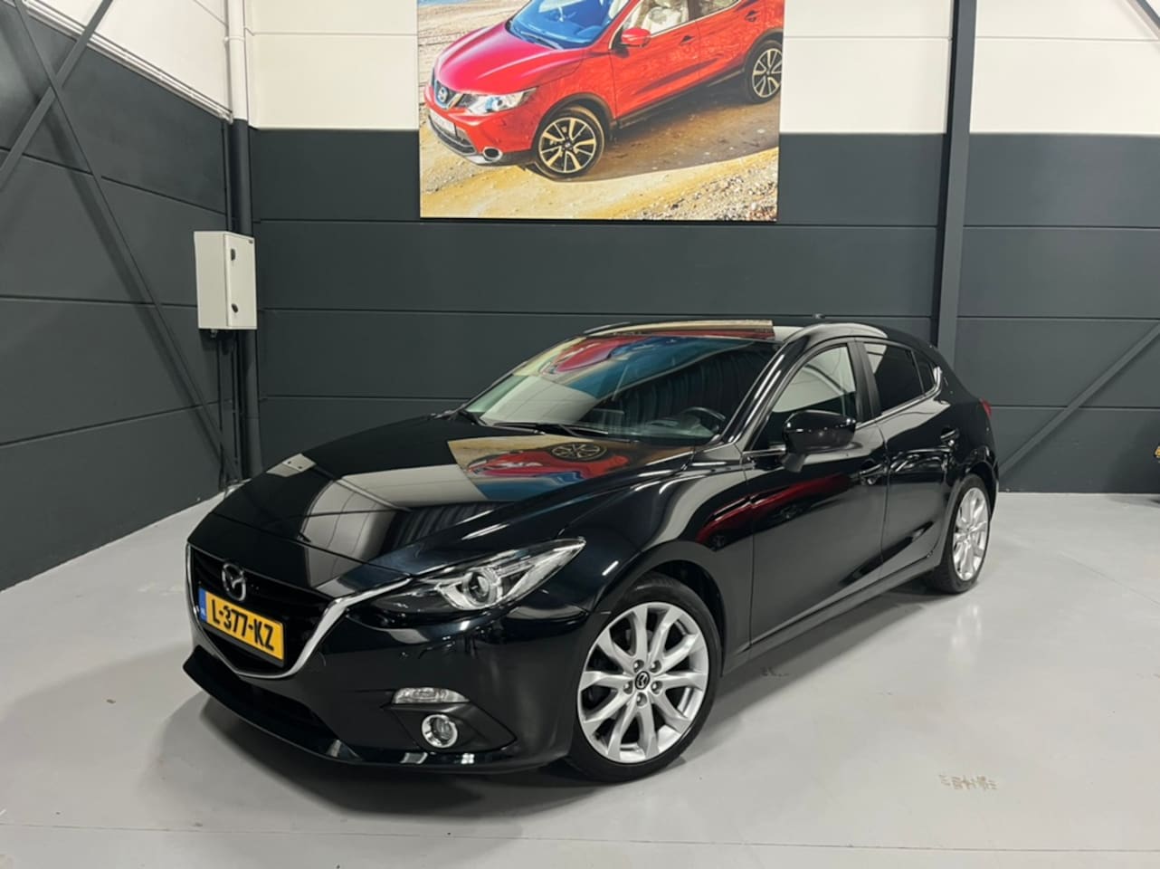 Mazda 3 - 2.0 GT-M (Automaat) Navigatie Headsup-Display Bose Pdc Xenon - AutoWereld.nl