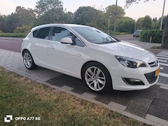 Opel Astra - 1.4 Turbo Sport