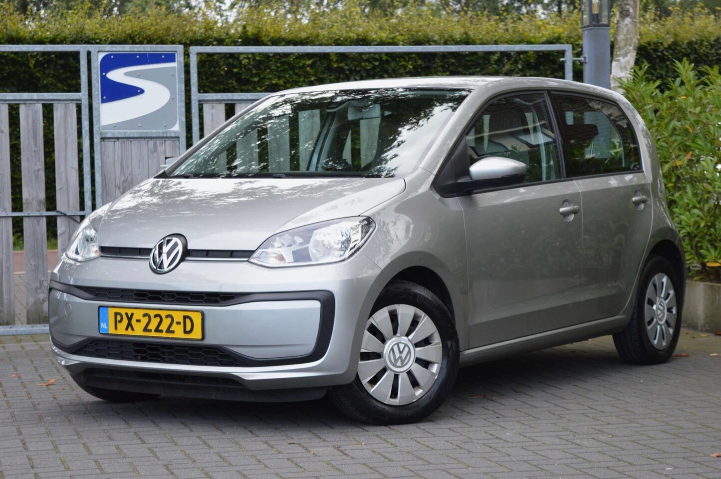 Volkswagen Up! - 1.0 BMT move up! | Automaat | Cruise | PDC - AutoWereld.nl