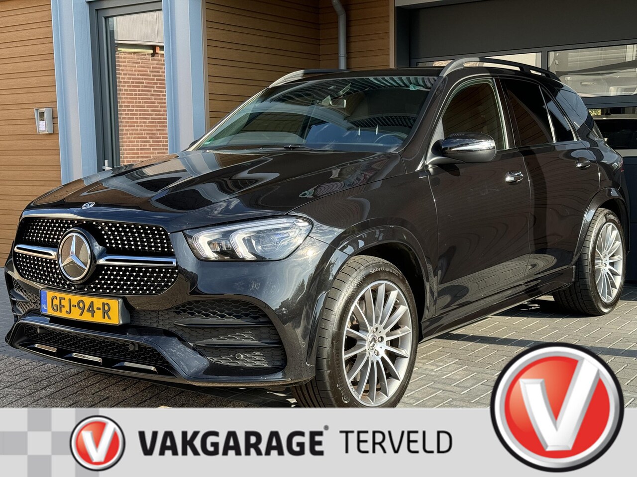 Mercedes-Benz GLE-Klasse - 400 d 4MATIC AMG line,Pano,Camera,Appcon,Cruise - AutoWereld.nl