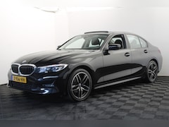 BMW 3-serie - 318i Business Edition | Pano | Navi | Camera |