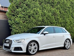 Audi A3 Sportback - 35 TFSI CoD 3x S-Line Edition CarPlay Camera