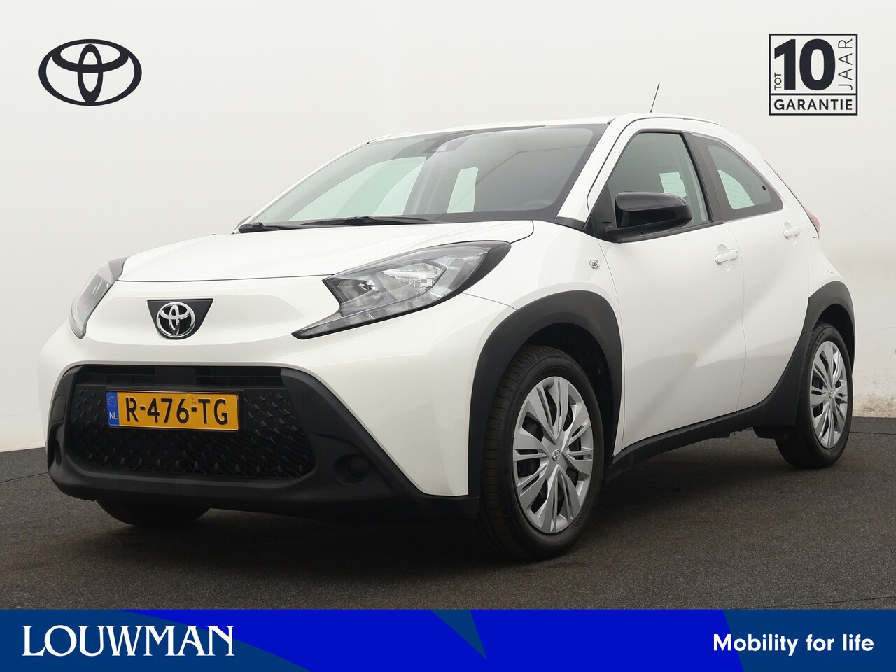 Toyota Aygo X - 1.0 VVT-i MT play | Apple Carplay / Android Auto | - AutoWereld.nl