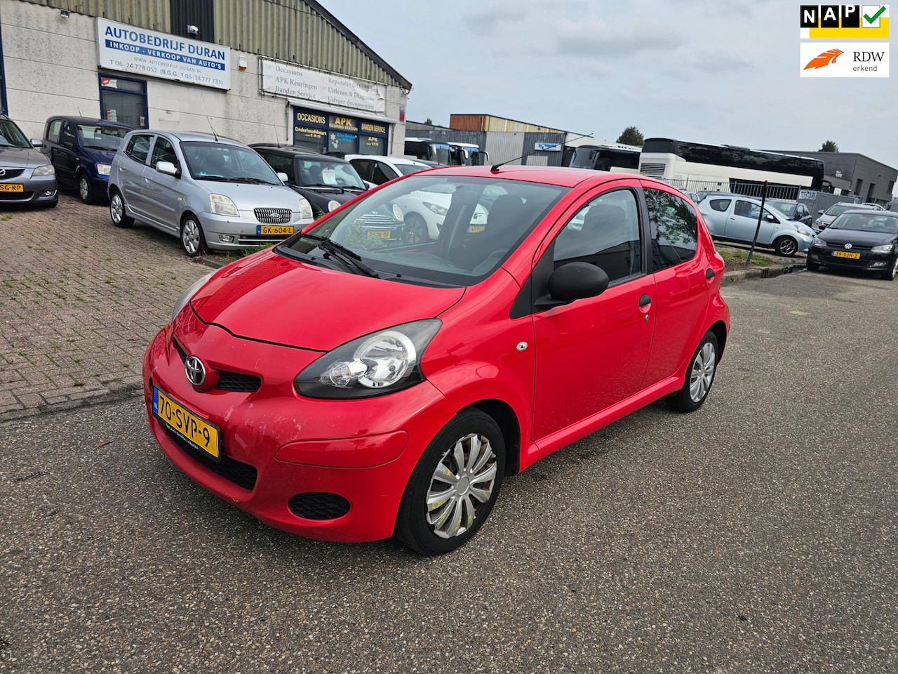 Toyota Aygo - 1.0-12V Now Airco Bj:2011 NAP! - AutoWereld.nl