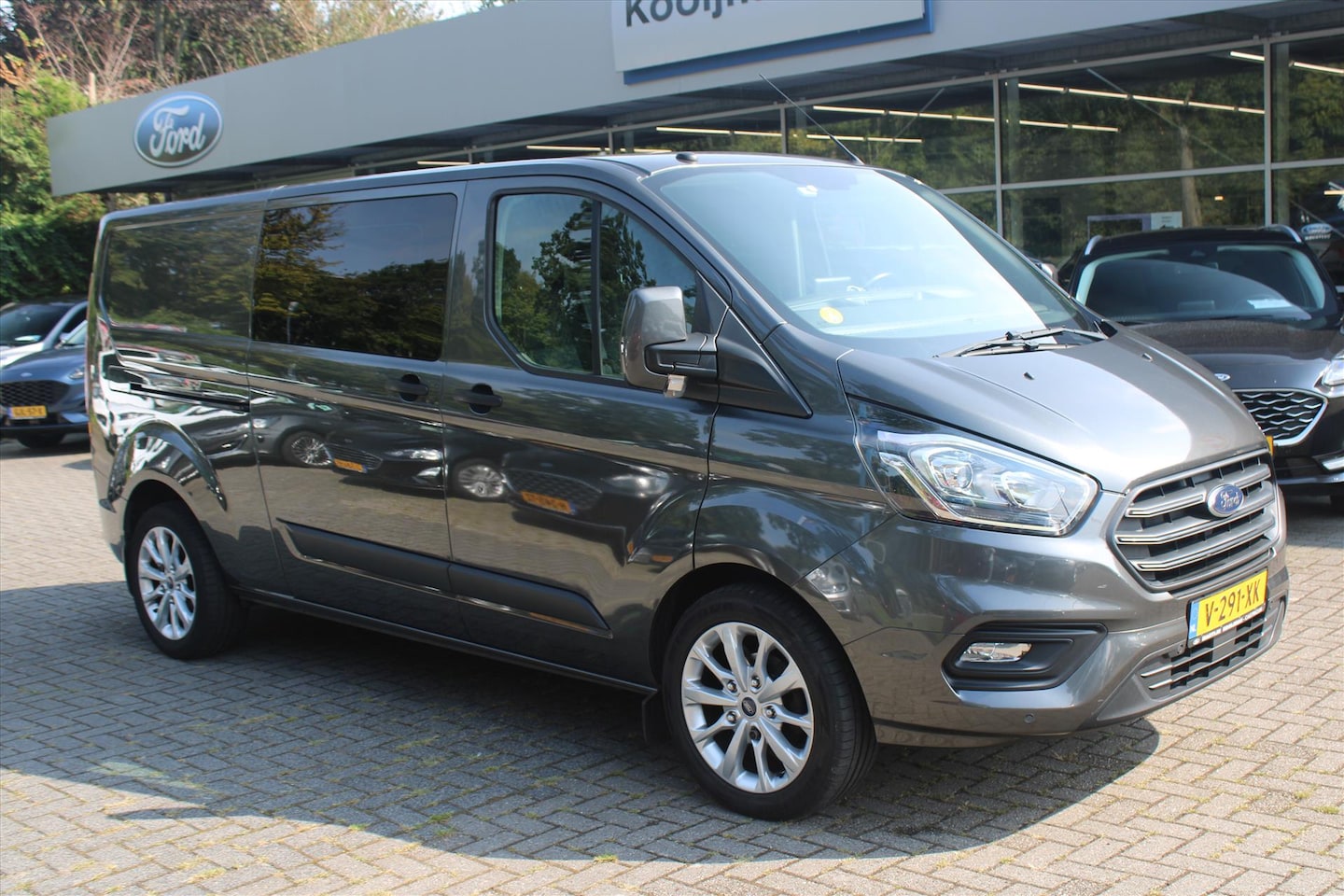 Ford Transit Custom - GBDC Dubbele Cabine 2.0 TDCi 130PK 300 L2H1 Trend - AutoWereld.nl