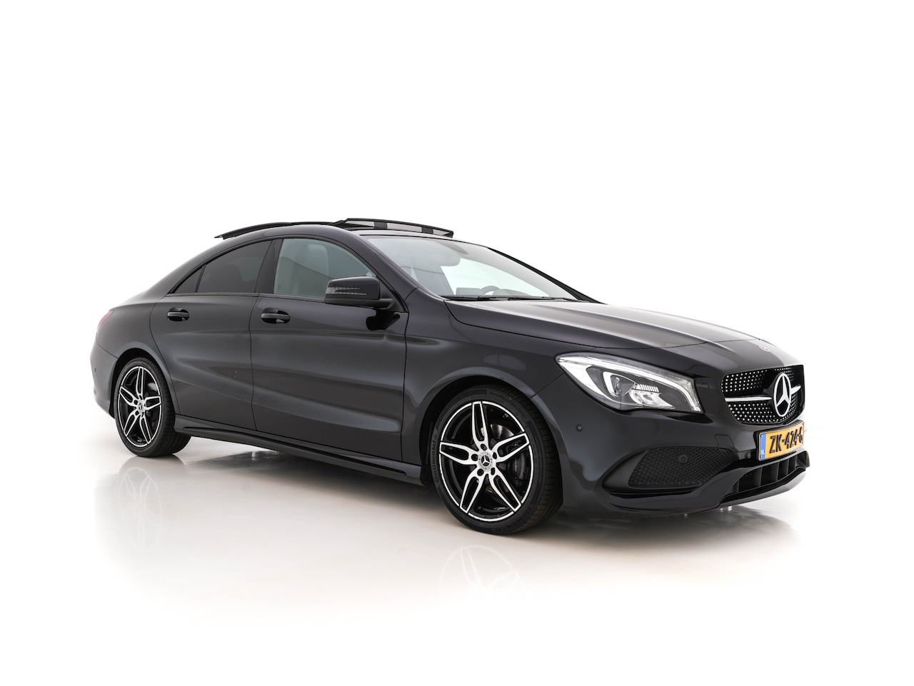 Mercedes-Benz CLA-Klasse - 180 AMG-Sport-Pack Aut. *PANO | FULL-LED | LEDER-MICROFIBRE  | NAVI-FULLMAP | CAMERA | ECC - AutoWereld.nl