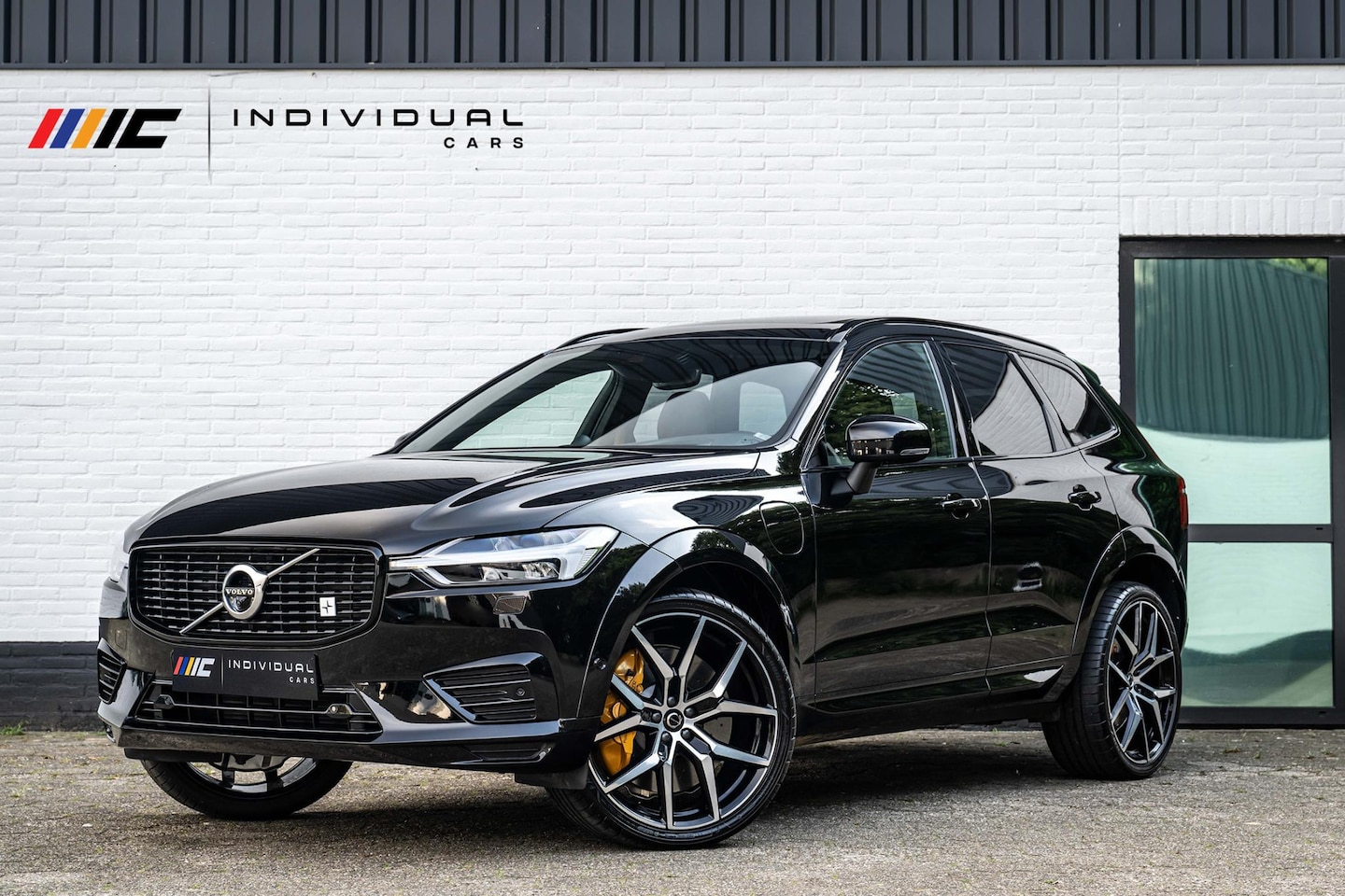 Volvo XC60 - 2.0 T8 Twin Engine AWD Polestar Engineered B&W 22'' HuD 360° Panorama Memory ACC Trekhaak - AutoWereld.nl