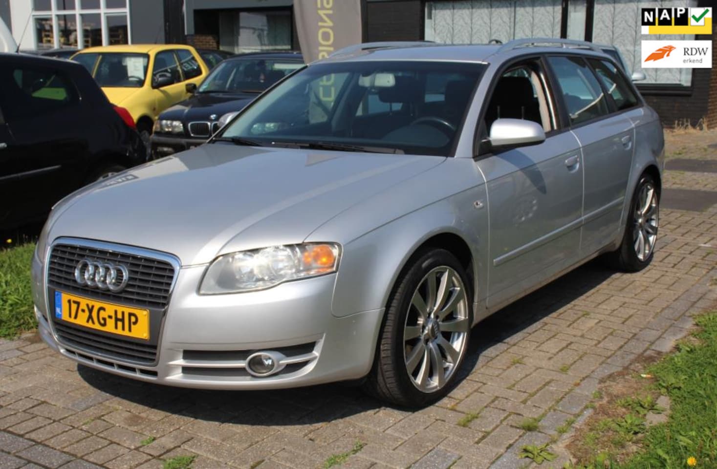 Audi A4 Avant - 2.0 Advance NAV 18" LMV Climate Cruise Trekhaal - AutoWereld.nl