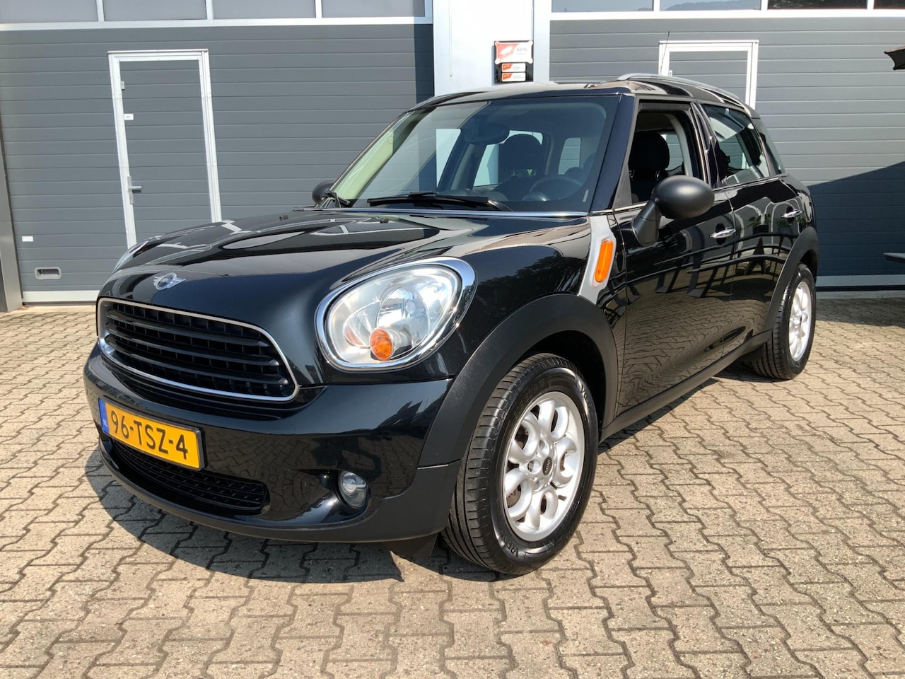 MINI Countryman - Mini 1.6 Business Line Airco Navigatie - AutoWereld.nl