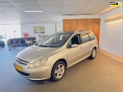 Peugeot 307 SW - 2.0 16V Pack Apk Nieuw, Cruise, Clima, PDC, N.A.P, Panodak, Trekhaak, Automaat, Top Auto