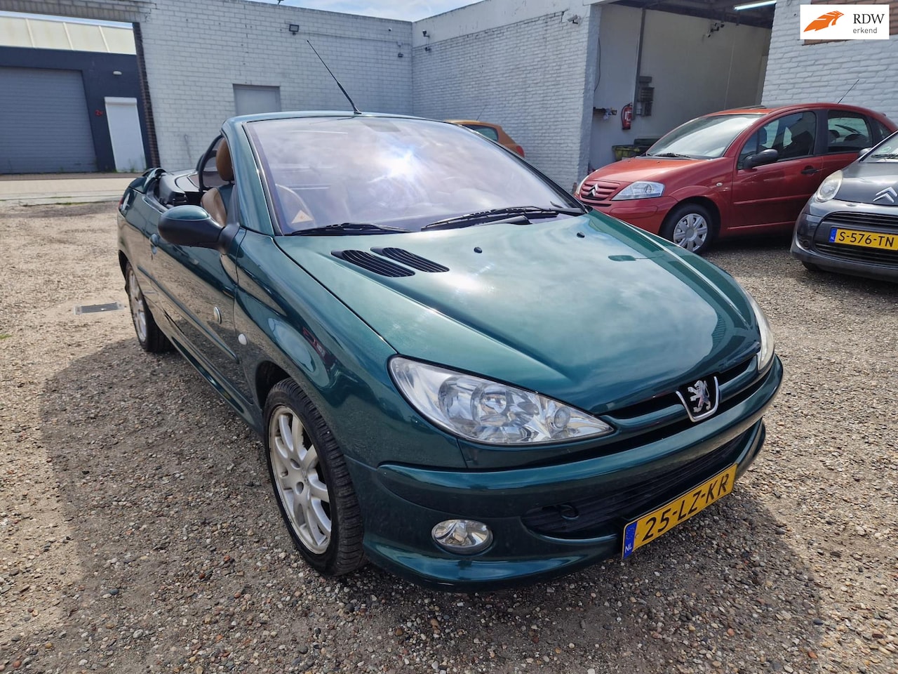 Peugeot 206 CC - 2.0-16V Roland Garros CARBIO - AutoWereld.nl