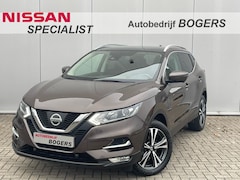 Nissan Qashqai - 1.2 DIG-T N-Connecta Design Pack Navigatie, Panoramadak, 18"Lm, 360 Camera, Trekhaak, Clim