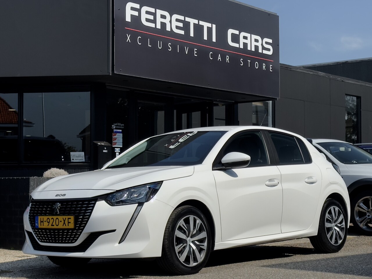 Peugeot 208 - 1.2 AUT8 PURETECH ACTIVE NAVI AIRCO APPLE-CARPLAY LED LMV PDC - AutoWereld.nl