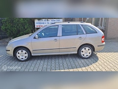 Skoda Fabia Combi - 1.4-16V Spirit+ AIRCO-CR CONTROL