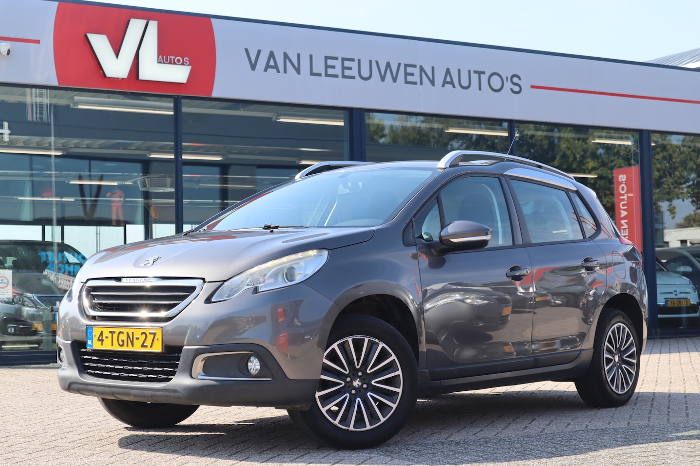 Peugeot 2008 - 1.2 VTi Blue Lease Nieuw Binnen | Navigatie | Airco | Trekhaak | - AutoWereld.nl