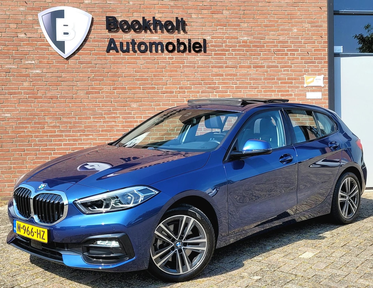 BMW 1-serie - 118i Sport Line 118i Sportline, Pano, M-stuur, Hifi, Virtual cockpit, Carplay (1e eig. NL-auto met NAP) - AutoWereld.nl