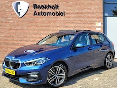 BMW 1-serie - 118i Sportline, Pano, M-stuur, Hifi, Virtual cockpit, Carplay (1e eig. NL-auto met NAP)