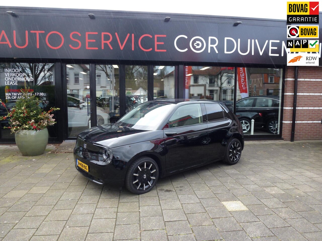 Honda e - Advance 16"// ELECTRIC VEHICLE / VERKEERSBORD DETECTIE / HILL HOLD-FUNCTIE - AutoWereld.nl