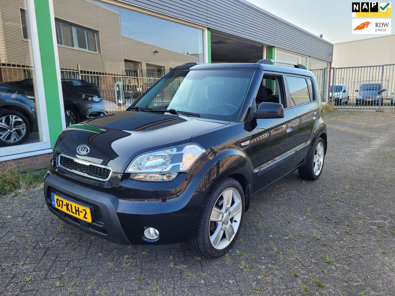 Kia Soul - 1.6 CRDi X-ecutive|PANODAK|AIRCO| - AutoWereld.nl