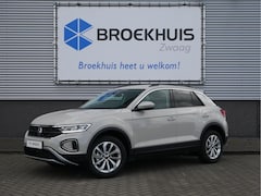 Volkswagen T-Roc - 1.0 TSI Life Edition | 17 inch LMV | Achteruitrijcamera | Keyless | PDC |